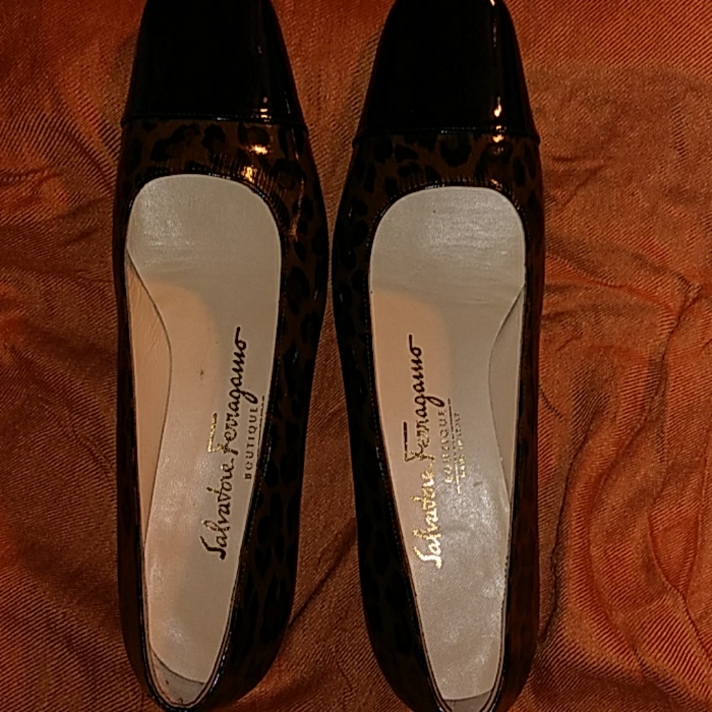 Shoes - Picture 2 of 4